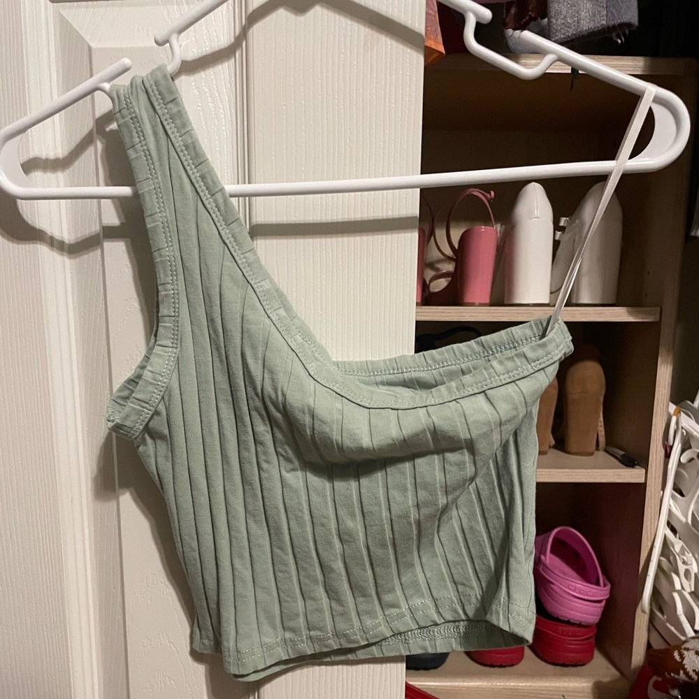 shein one shoulder crop top